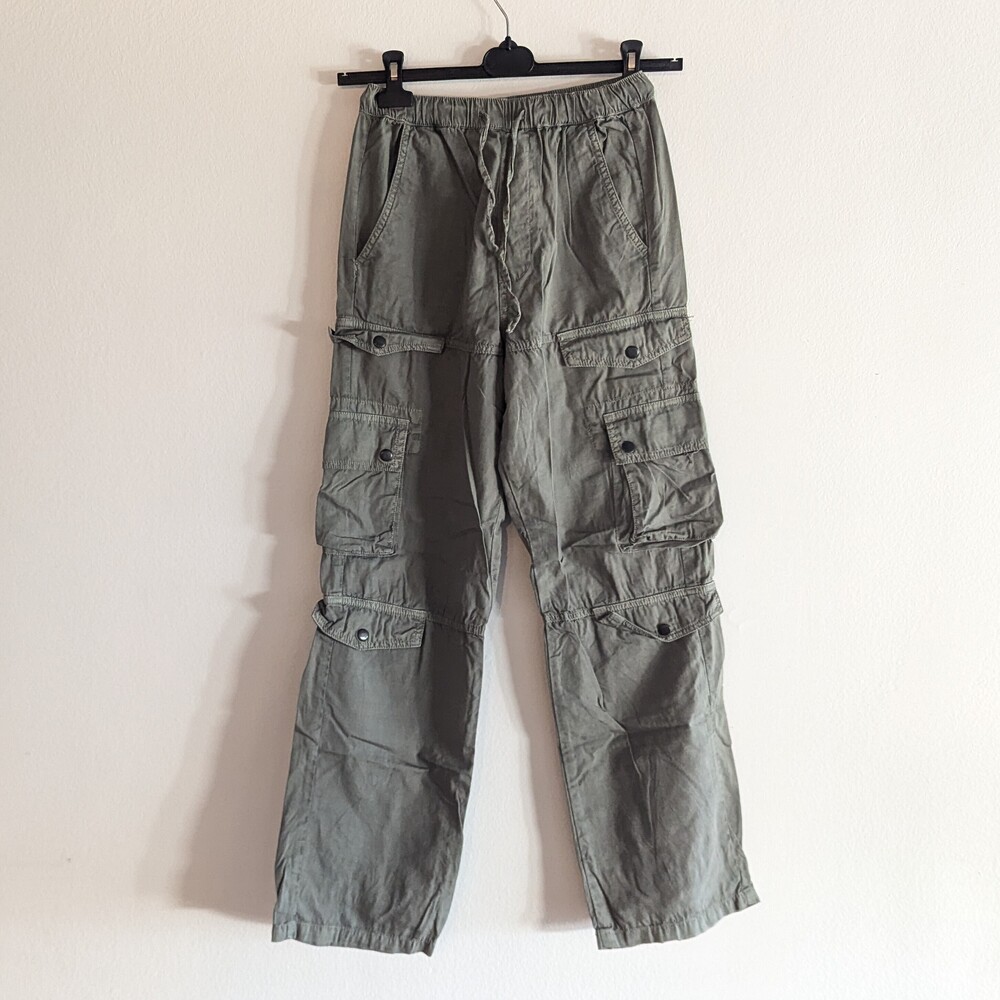 Like-New PRETTY LITTLE THING Cargo Pants - Size 4